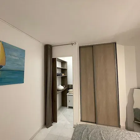 Bord De Mer Avec Piscine 아파트
